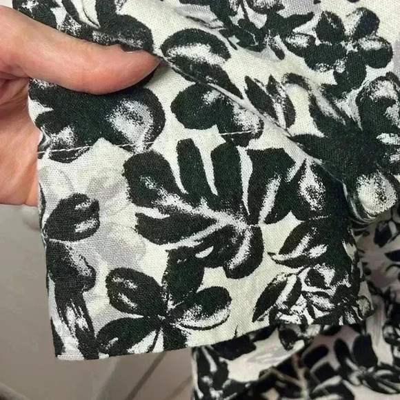 Briggs Linen Blend Floral Sleeveless V-Neck Shift Dress Size M Black & White - Picture 9 of 11